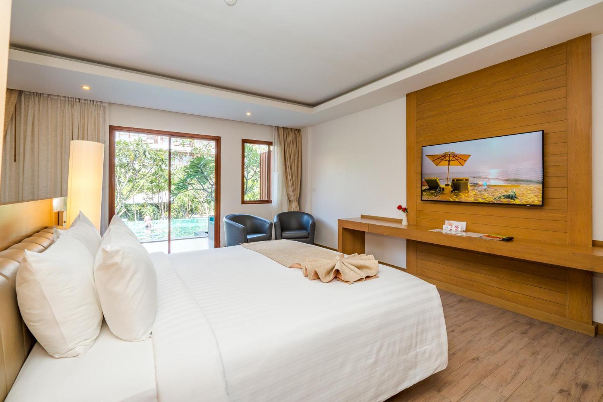 Ayrest Hua Hin Hotel Exterior foto
