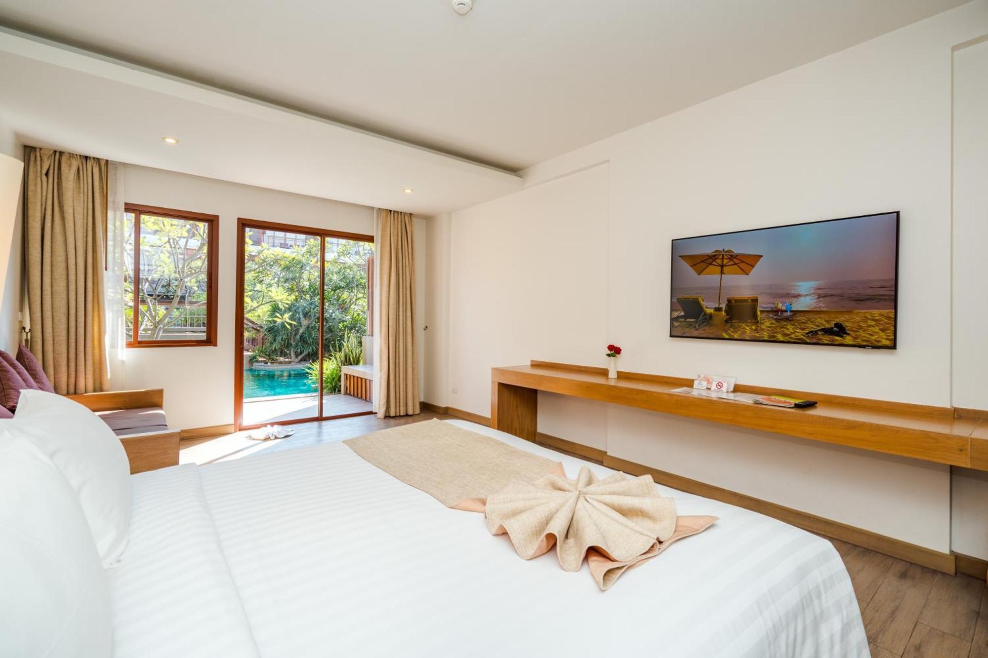 Ayrest Hua Hin Hotel Exterior foto