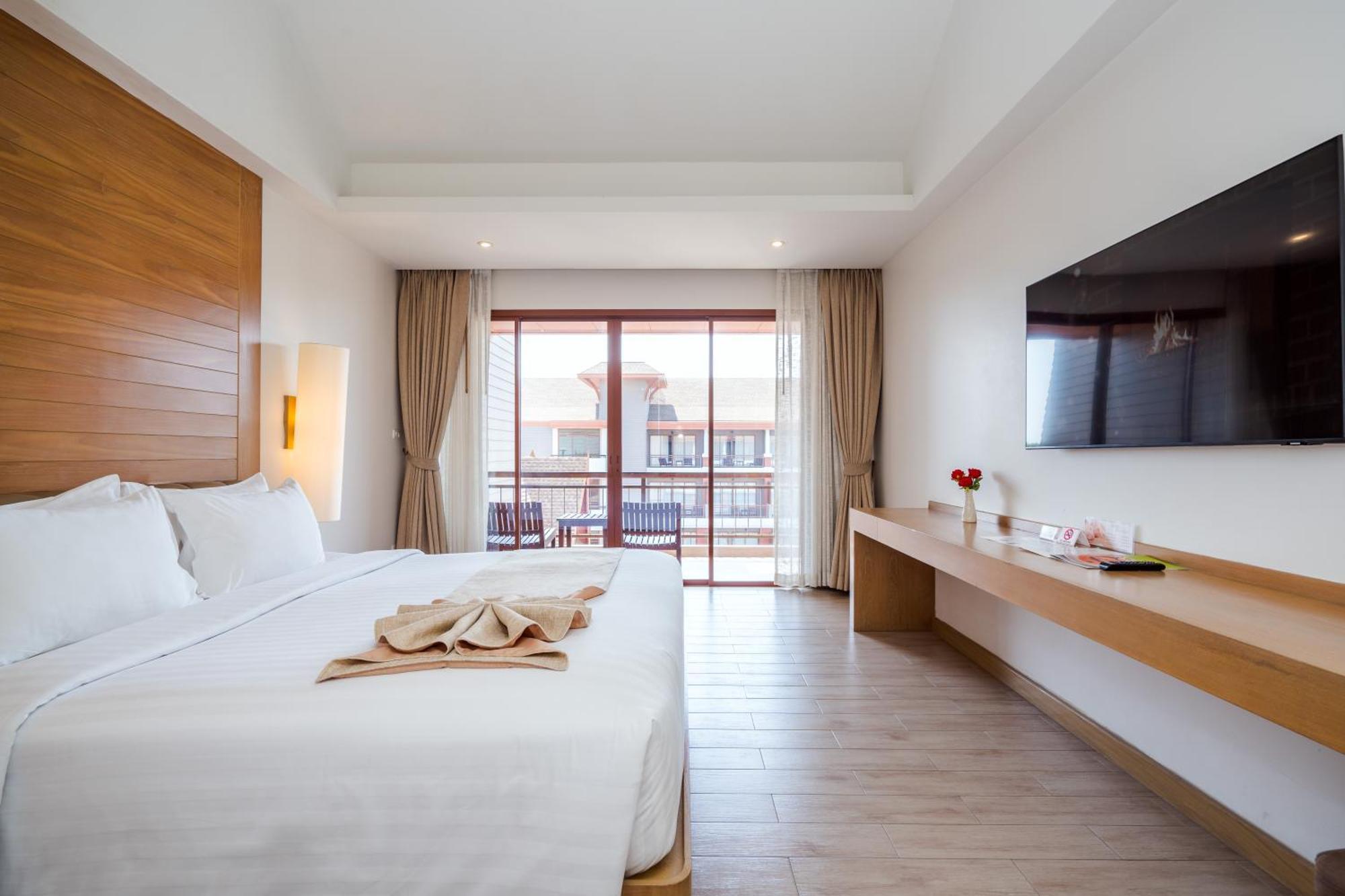 Ayrest Hua Hin Hotel Exterior foto
