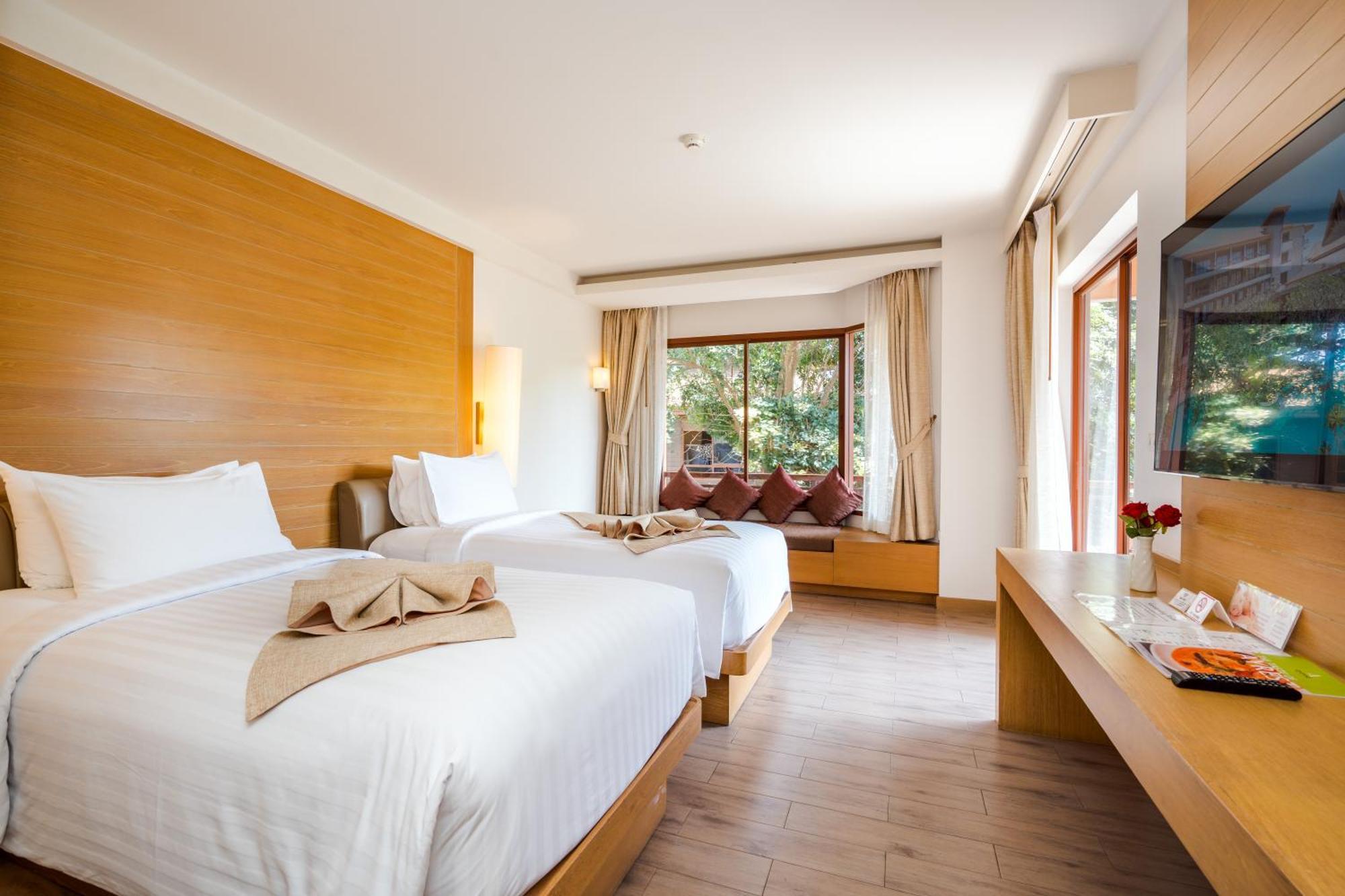 Ayrest Hua Hin Hotel Exterior foto